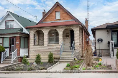 Detached in Toronto