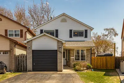 Detached in Burlington