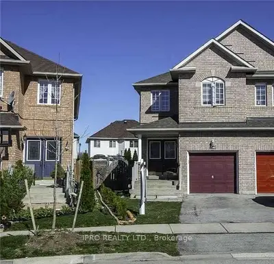 Semi-Detached in Milton