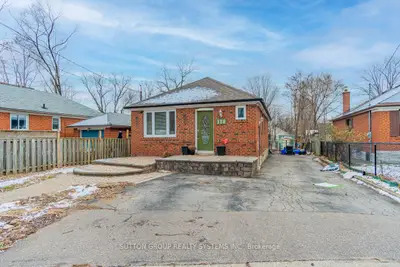 128 Prince Charles Drive, Oakville, On L6k 2c9