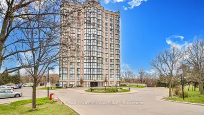 Condo Apartment in Toronto
