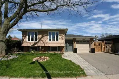 Detached in Oakville