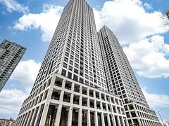 30 Elm Drive W Ph02, Mississauga, On L5b 0n6