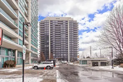 1035 Southdown Road S 301, Mississauga, On L5j 0a2