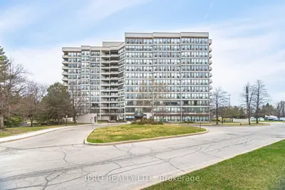 Condo Apartment in Brampton