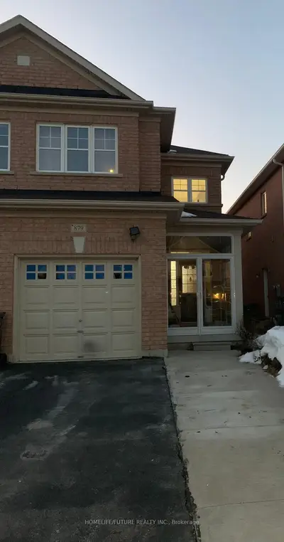 Semi-Detached in Mississauga