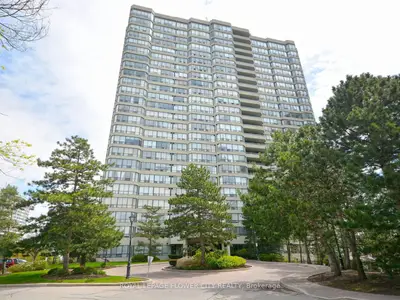 Condo Apartment in Brampton