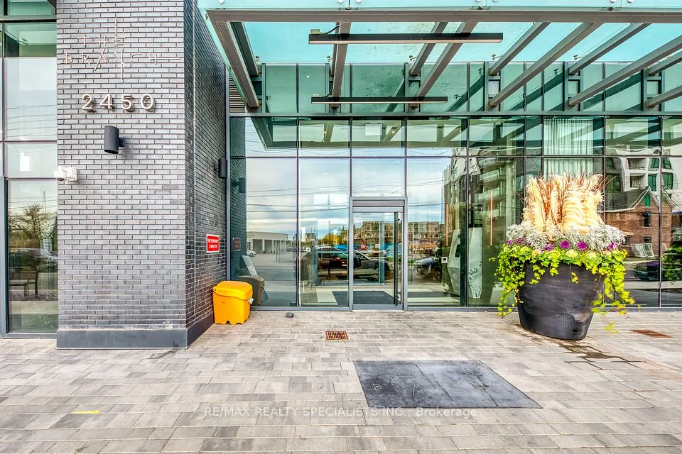 2450 Old Bronte Road 218, Oakville, On L6m 5p6