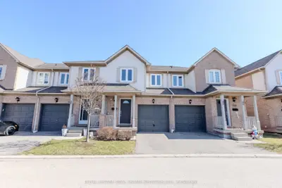 5910 Greensboro Drive 134, Mississauga, On L5m 5z6