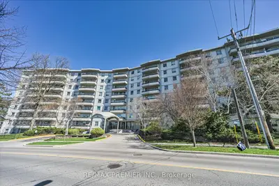 Condo Apartment in Toronto