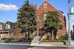 1183 Dufferin Street 114, Toronto W02, ON M6H 4B7