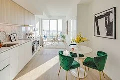 1100 Sheppard Avenue W Lph16, Toronto W05, On M3k 0e4
