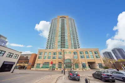 Condo Apartment in Brampton