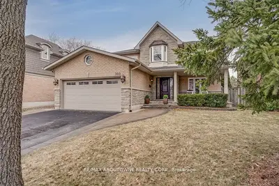 393 Claremont Crescent, Oakville, On L6j 6j9