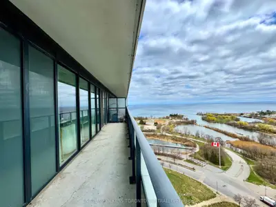 30 Shore Breeze Drive 1921, Toronto W06, On M8v 1j0
