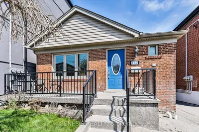 455 Caledonia Road, Toronto W03, On M6e 4t9