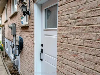 Semi-Detached in Mississauga