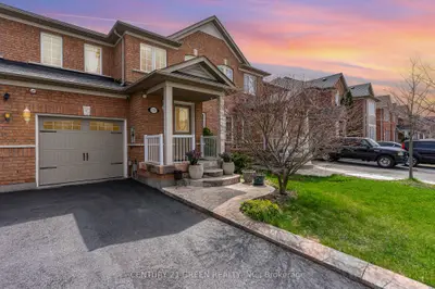 Att/Row/Townhouse in Brampton