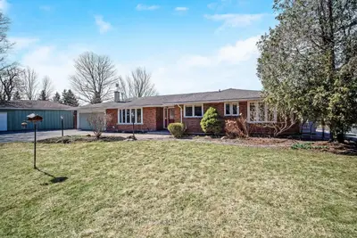 Detached in Halton Hills