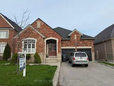 Detached in Brampton