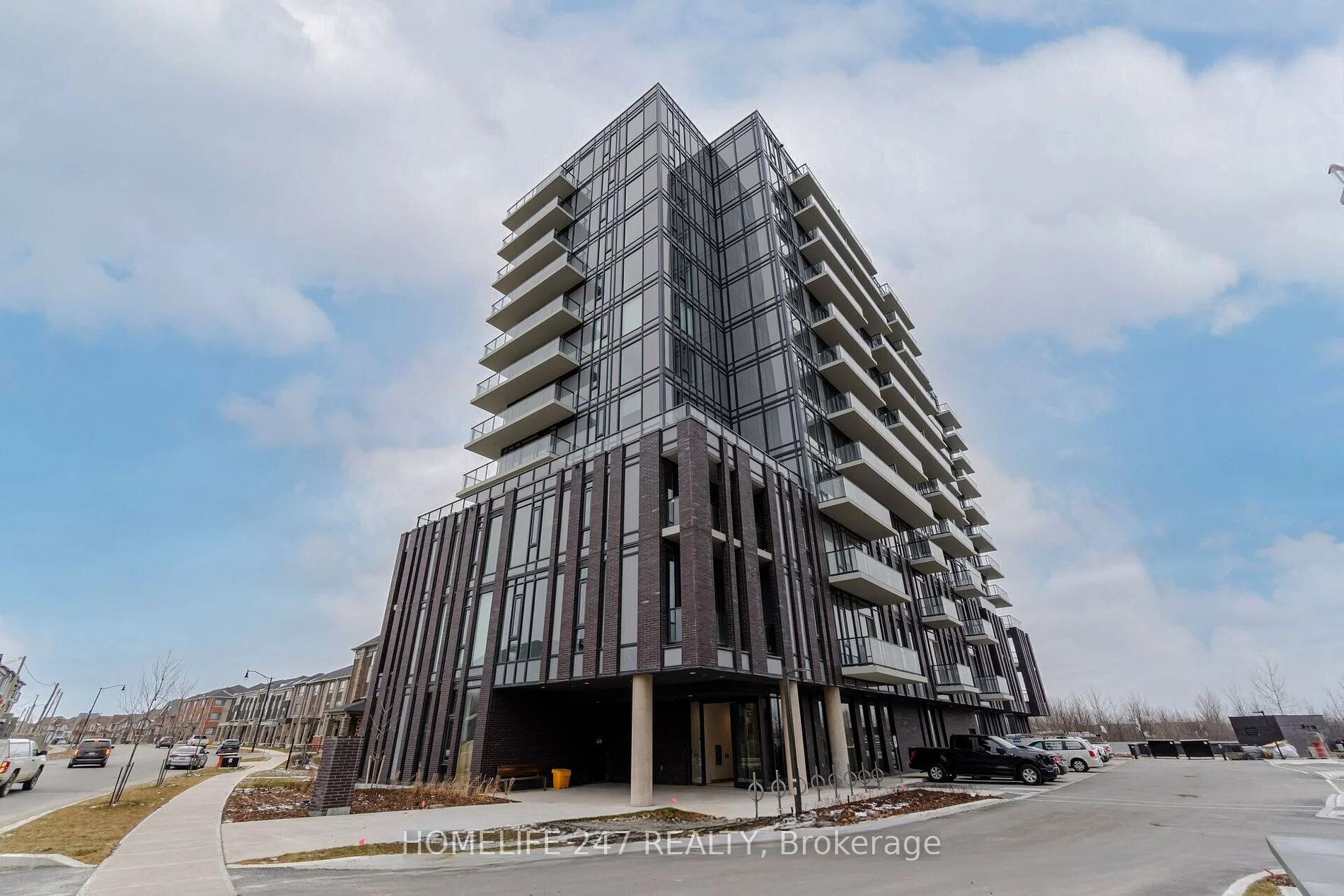 Condo Apartment in Brampton
