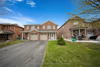 Semi-Detached in Brampton