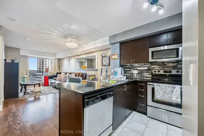 Condo Apartment in Toronto