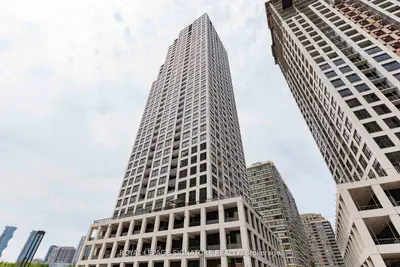 Condo Apartment in Mississauga