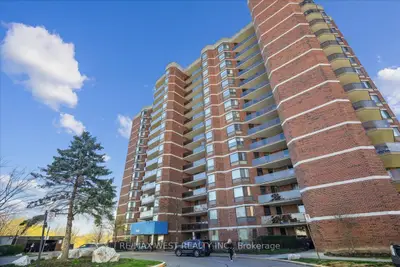 238 Albion Road 607, Toronto W10, On M9w 6a7