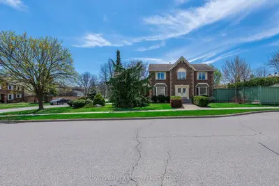 Detached in Caledon