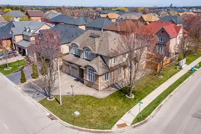 Detached in Brampton