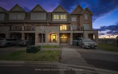 Att/Row/Townhouse in Brampton