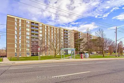 Condo Apartment in Toronto