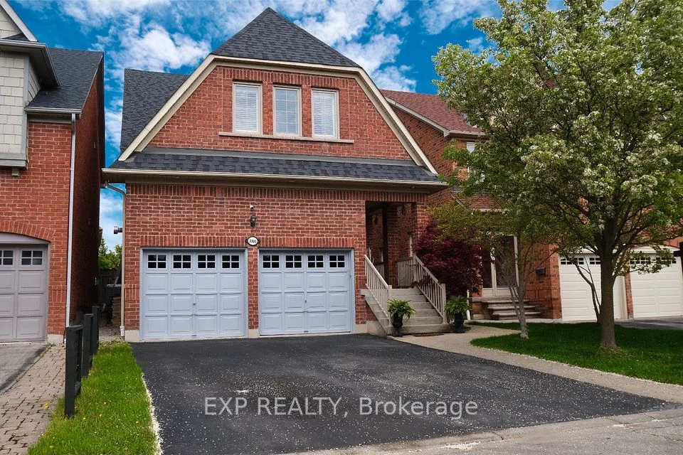3305 Weatherford Road, Mississauga, ON L5M 7X8