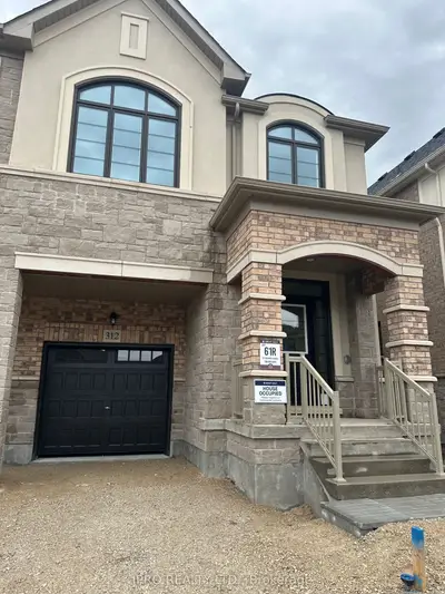 Semi-Detached in Milton