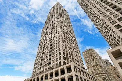 Condo Apartment in Mississauga