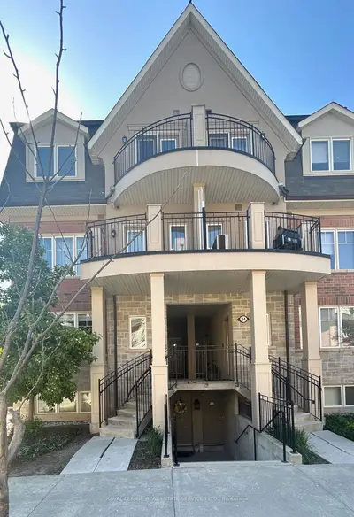 2420 Baronwood Drive 23-3, Oakville, On L6m 0x6