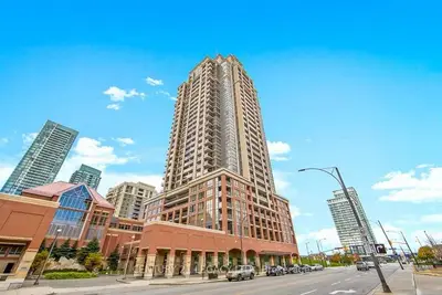 Condo Apartment in Mississauga
