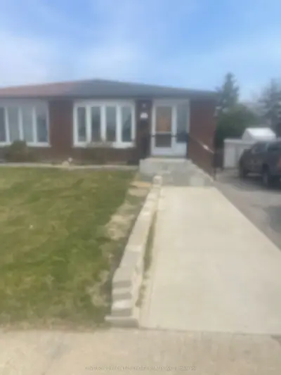 Semi-Detached in Brampton