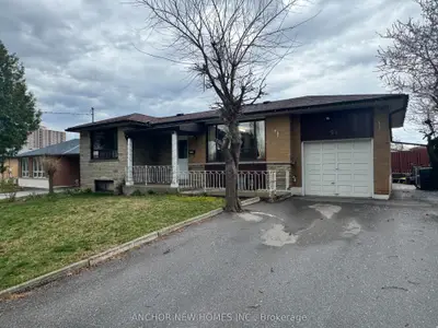 Detached in Toronto