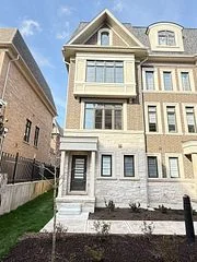 ##28 280 Melody Common, Oakville, On, L6h 7h2