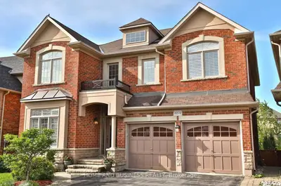 Detached in Burlington
