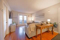 2040 Cleaver Avenue 209, Burlington, ON L7M 4C4