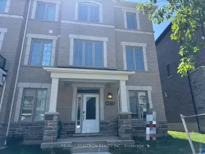 1350 Ripplewood Avenue, Oakville, On L6m 0k5