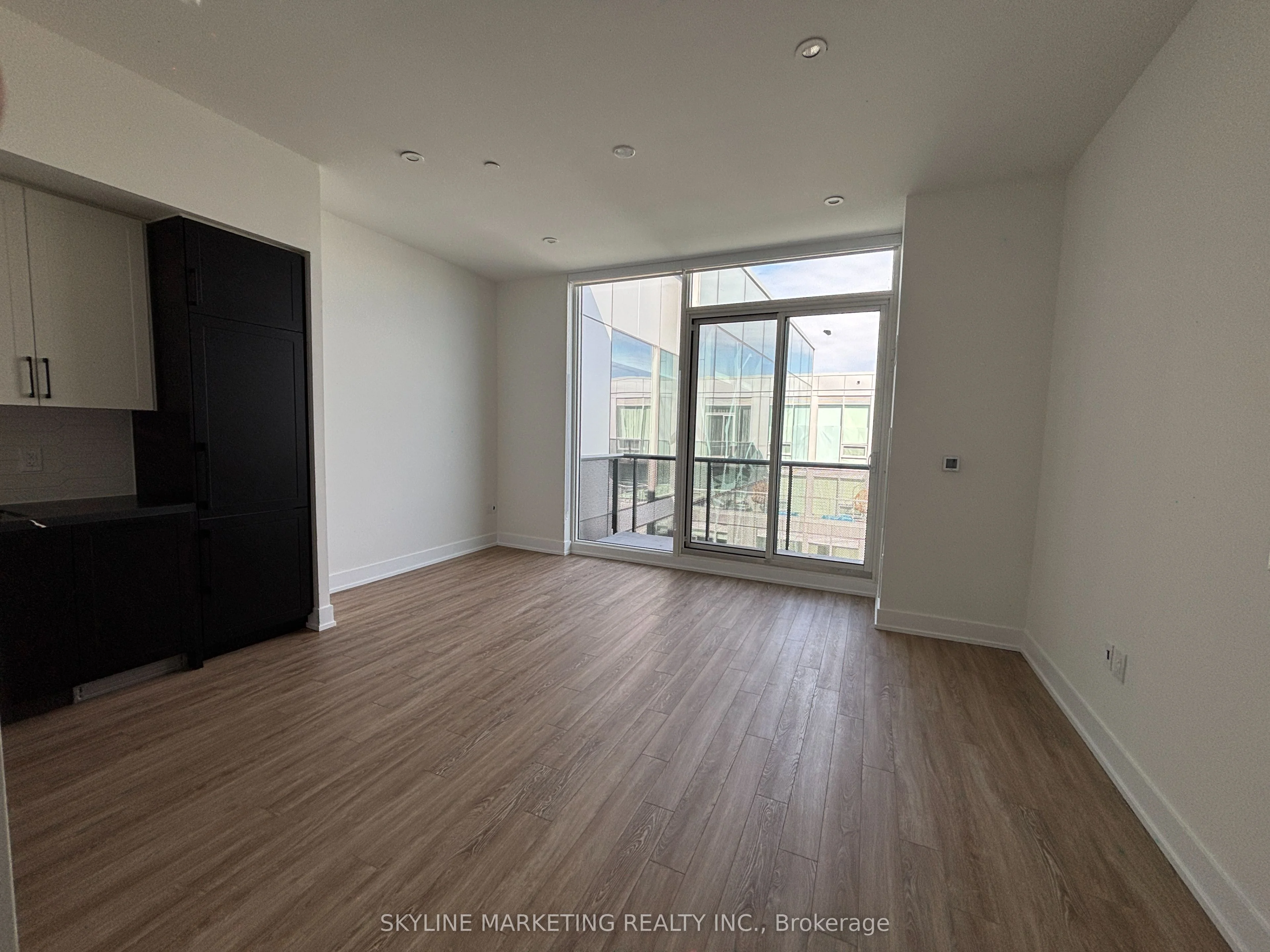 2450 Old Bronte Road 818, Oakville, ON L6M 5P6