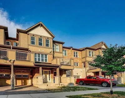 3077 Mistletoe Gardens, Oakville, On L6m 4m2