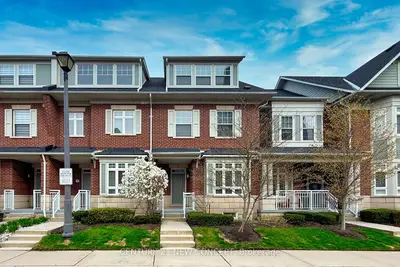 31 Compass Way, Mississauga, On L5g 4t8