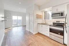 5 Garnet Avenue 1, Toronto W02, On M6g 1v6