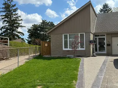 Semi-Detached in Mississauga