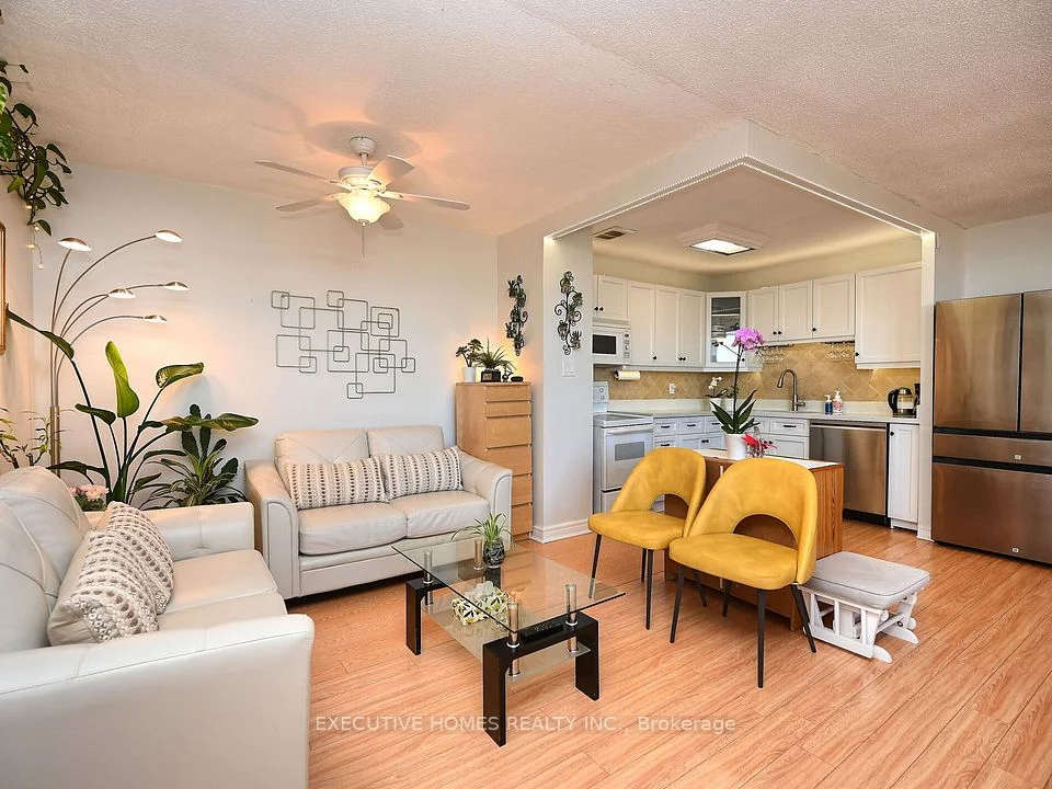 3065 Queen Frederica Drive 1107, Mississauga, ON L4Y 3A3